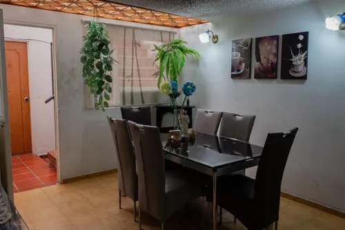 Casa En Venta En La Alborada. Cod V1030086