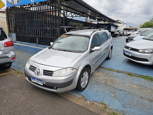 Renault Megane Grand Tour 1.6 Dynamique Hi-flex 5p