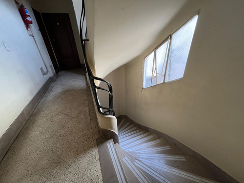 Venta Caballito Departamento 4 Ambientes Frente