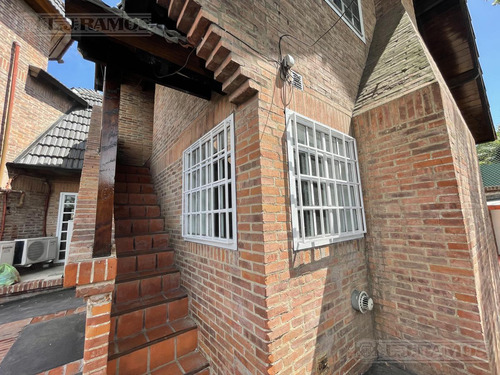 Casa Con Excelente Lote En La Horqueta, A Pocas Cuadras Del Colegio Newman.