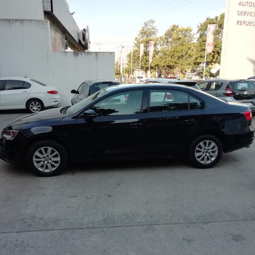 Imagen 5 de 15 de Volkswagen Vento 2.0 Advance Summer 2015