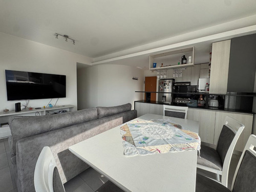 Venta Departamento 3 Ambientes Cochera Las Lomitas