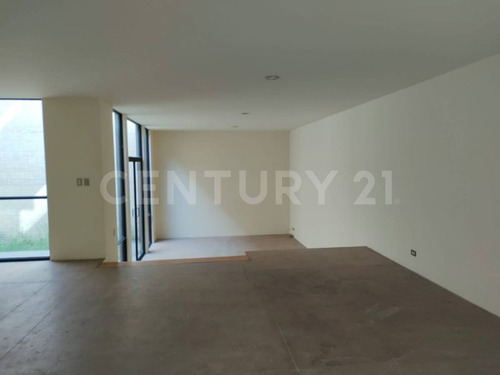 Venta Casa Cluster 888, Zona Angelopolis!!!