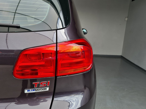 Imagen 10 de 15 de Volkswagen Tiguan 2016 1.4 Sport&style Dsg Qc At