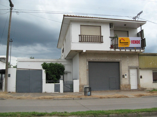 Casa - Dpto. - Local - Terreno De 854 M2 - Cerro El Triunfo