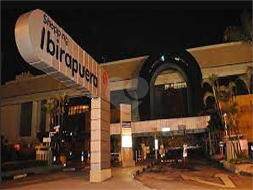 Imagem 12 de 19 de Ponto Comercial No Shopping Ibirapuera Piso Campo Belo. - Reo654673