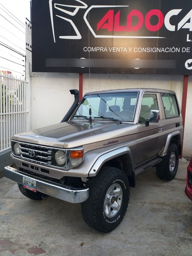 Imagen 1 de 13 de Toyota Machito Vx