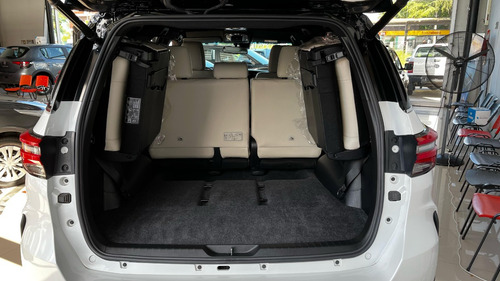 Toyota SW4 2.8 Tdi Diamante Ii 6At 7As