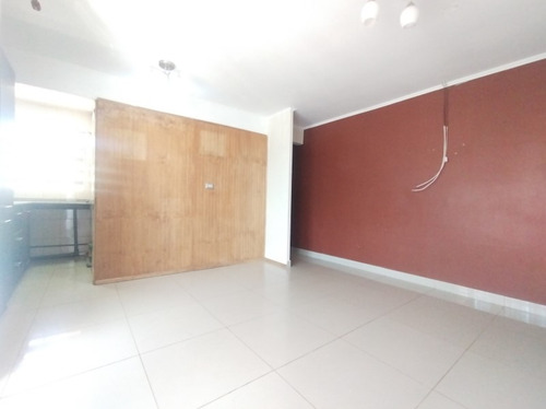 Arriendo Excelente Depto Remodelado 3d/1b/1e.
