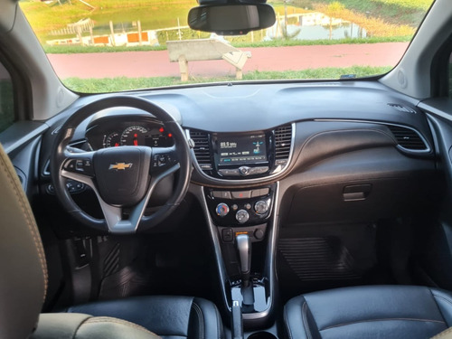 Imagem 4 de 8 de Chevrolet Tracker
