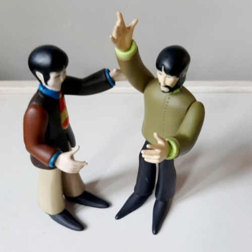 Cj 2 Bonecos Beatles George & Paul Mcfarlane Toys 1999 (Usado)