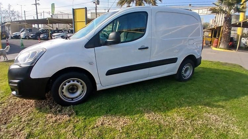 Peugeot Partner 1.6 HDI L1 90HP PACK AC