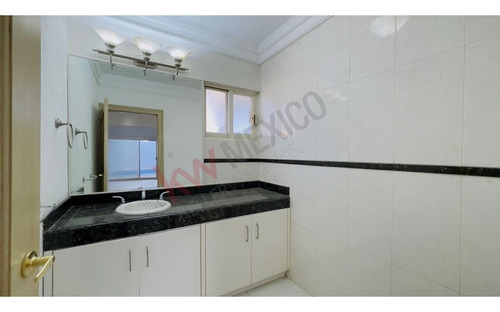 Casa Residencial Frente Área Verde, En La Exclusiva Zona De El Fresno En Torreón