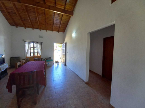 Venta Casa 4amb + 2 Deptos Calle 4 E/ 49 Y 50 Santa Teresita