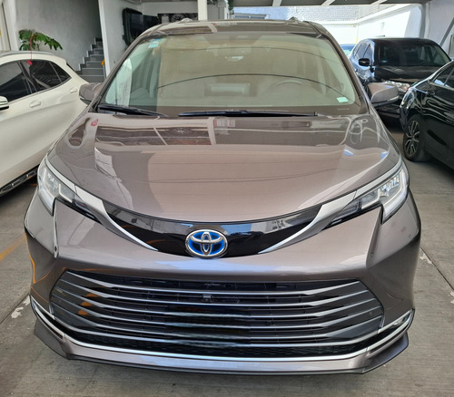 Toyota Sienna 2.5 Limited At hibrida
