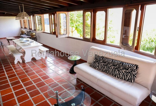 Casa En Venta Los Naranjos Mls # 25-18296 Christian Szotyori