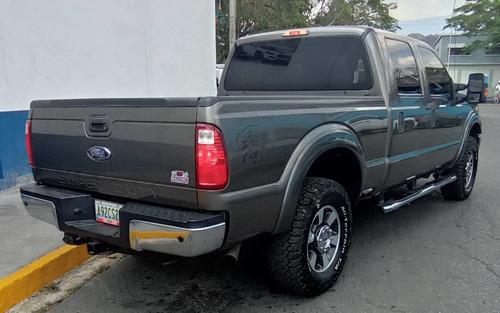 Imagen 3 de 10 de Ford F-250 Super Dutty