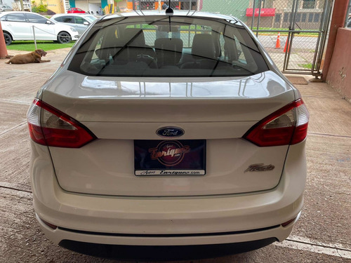 Imagen 6 de 14 de Ford Fiesta 2015 1.6 Se Sedan At