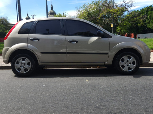 Ford Fiesta Max Ambiente