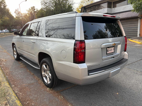Chevrolet Suburban 5.3 Ltz V8 4wd 2da Cubo At
