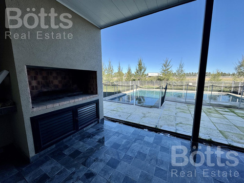Oportunidad Casa 4 Ambientes Con Pileta En Lares De Canning