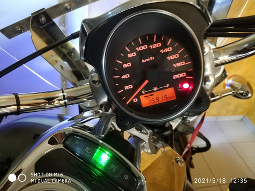 Suzuki Boulevard M800