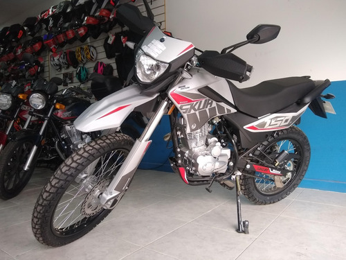 Imagen 2 de 16 de Motomel Skua 150 Silver Edition $74.250 X 12 Cuotas
