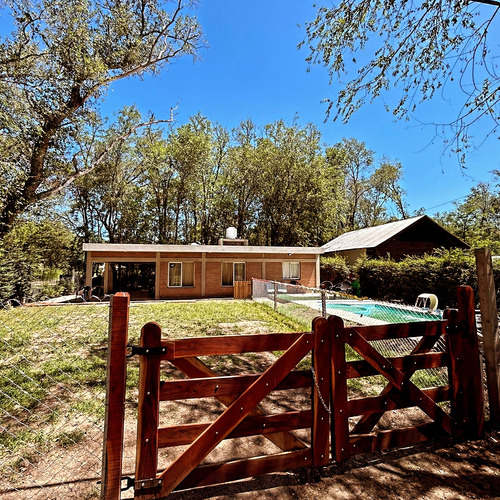 Casa A Estrenar Dos Dormitorios C/pileta Villa Ciudad Parque