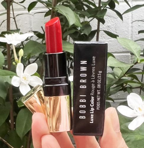 Luxe Lip Color Parisian Red 28 Labial Rojo Bobbi Brown Rojo