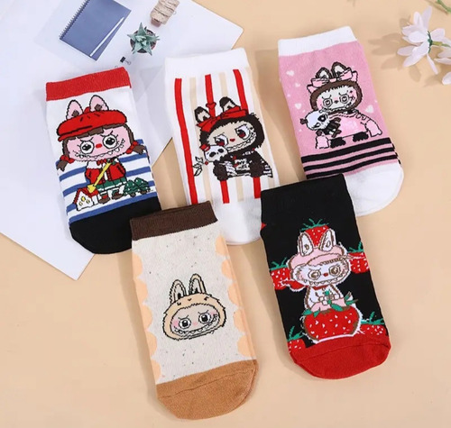 5 Pares De Calcetines Labubu Multicolor Modelo#2 Estampado Fresita Unitalla