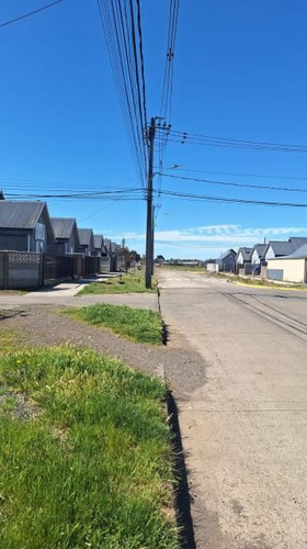 Casa En Venta De 2 Dorm. En Lautaro