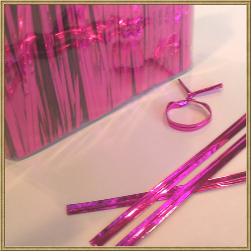 100pcs 4  Metalico Twist Tie Hot Pink