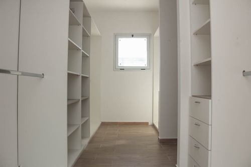 Imagen 19 de 22 de Casa En Venta En Lomas City Bell 3 Dormitorios
