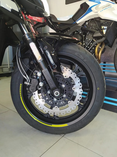 Imagen 11 de 18 de Cfmoto 400 Nk Tft 2023 Pune Motos Z400 Dominar