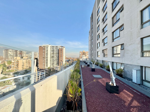 A Tres Cuadras De Plaza Ñuñoa Con Vista En Piso Alto