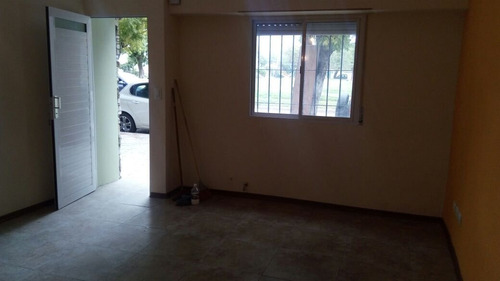 Imagen 5 de 15 de Ph De 2 Ambientes Chile 1700
