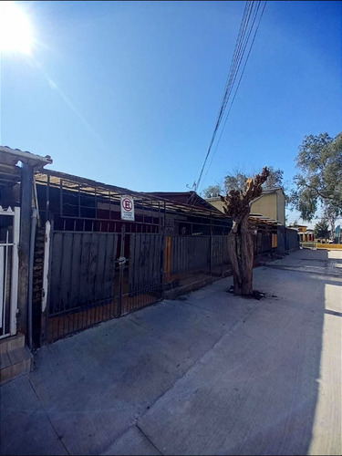 Casa En Venta De 2 Dorm 1 Baño En Alianza 2, Cerro Navia