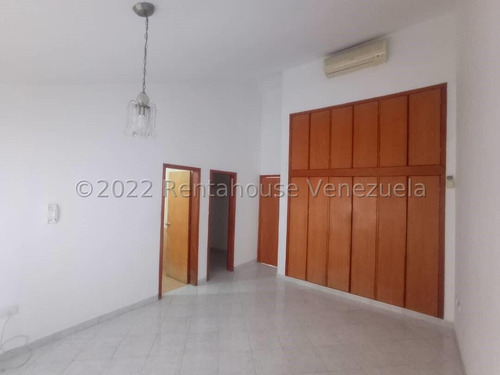 Imagen 5 de 30 de Deisim22-22935 Hermosa Villa Ubicada En Urb Prebo I Valencia Carabobo Con Patio, 4h Habitaciones (incluye Una De Servicio) Excelente Distribucion