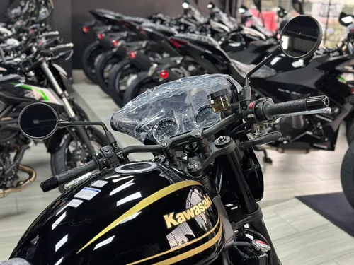 Z900