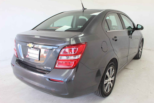 Imagen 5 de 15 de Chevrolet Sonic 2017 4 Cilindros
