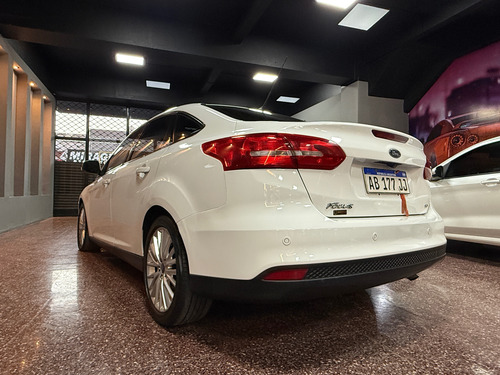 Ford Focus III 2.0 Se Plus Mt