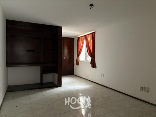 Casa En Colinas De San Javier, Guadalajara Con 7 Recámaras, 1305 M², Id: 151607