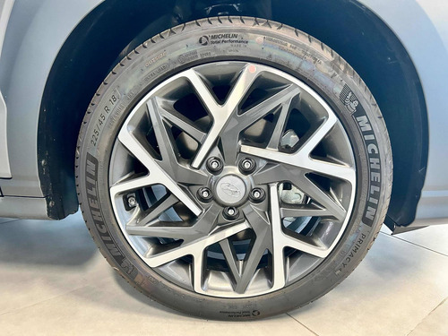 Imagen 19 de 21 de Hyundai Kona Hibrida Safe Y Limited 2023 / Oliva Automotores