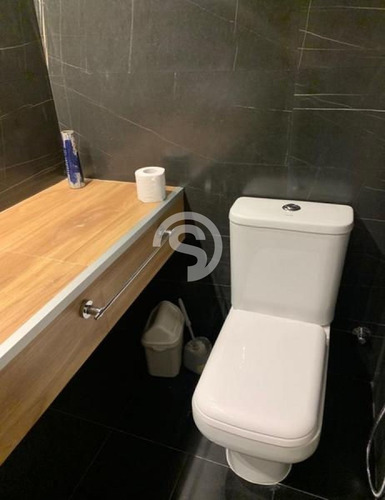 Apartamento Reciclado De 2 Dormitorios, Muy Luminoso!- Ref: 4599