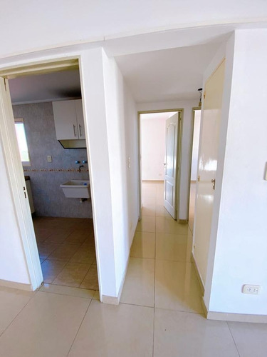 Imagen 8 de 18 de Appartment - S.fer.-vias/centro