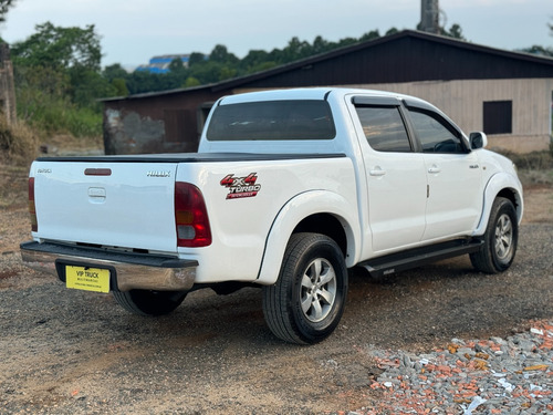Toyota Hilux 2.5 Cab. Dupla 4x4 4p