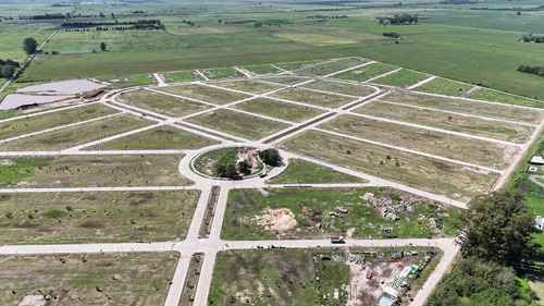 Terreno En Barrio Residencial Neander - Villa Amelia
