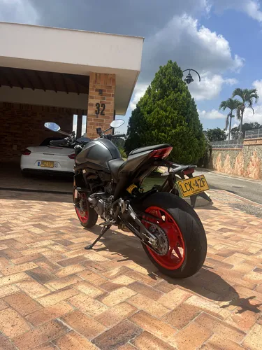 Ducati Monster 937 2022