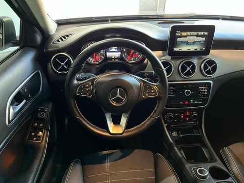 Mercedes-Benz Classe GLA Gla 200 1.6 Cgi Style 16v Turbo 4p
