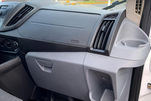 Imagen 16 de 25 de Ford Transit 4 Pts Van Mediana, 37l, Ta